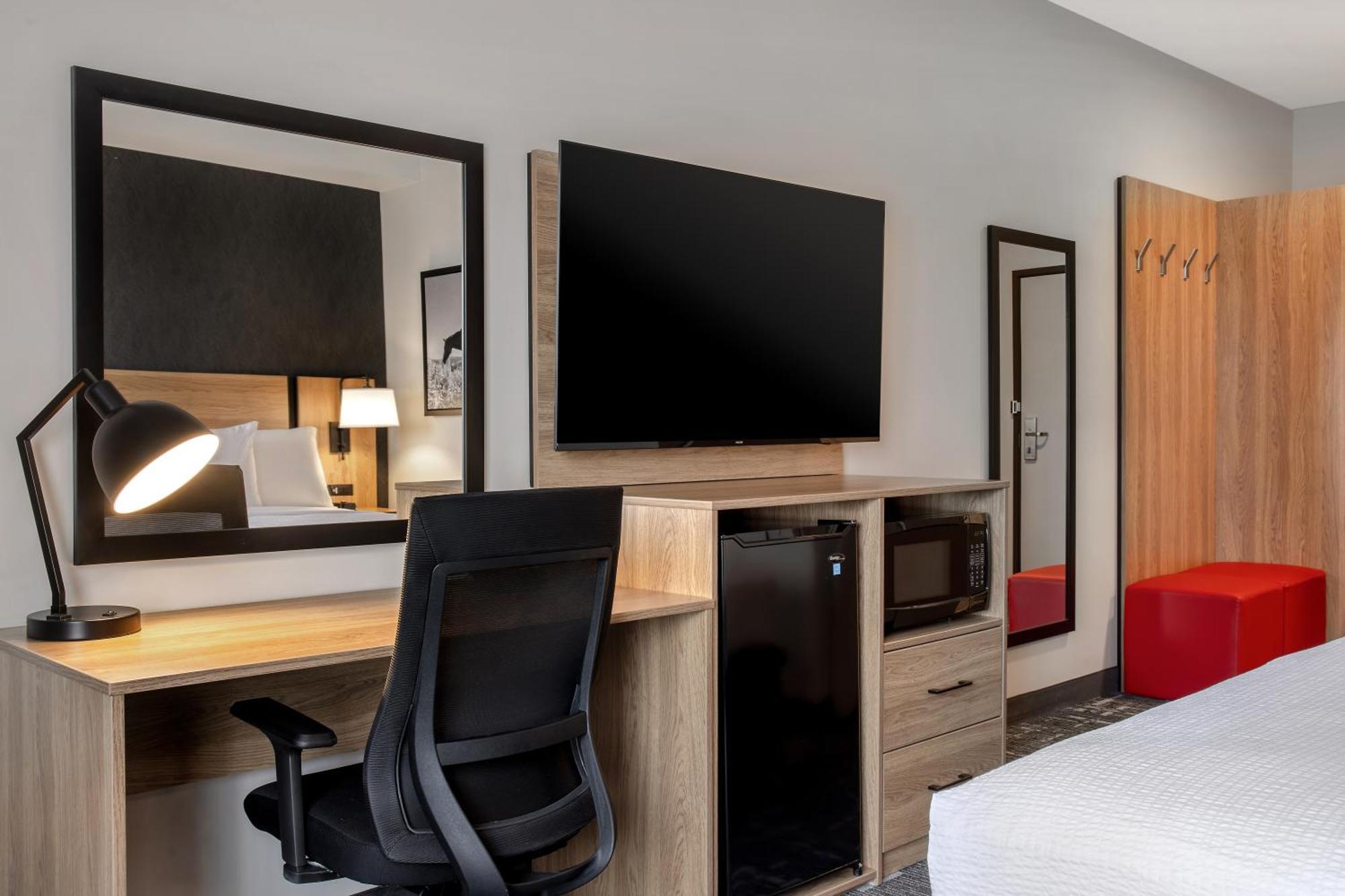 Ramada By Wyndham Cochrane Hotel Luaran gambar