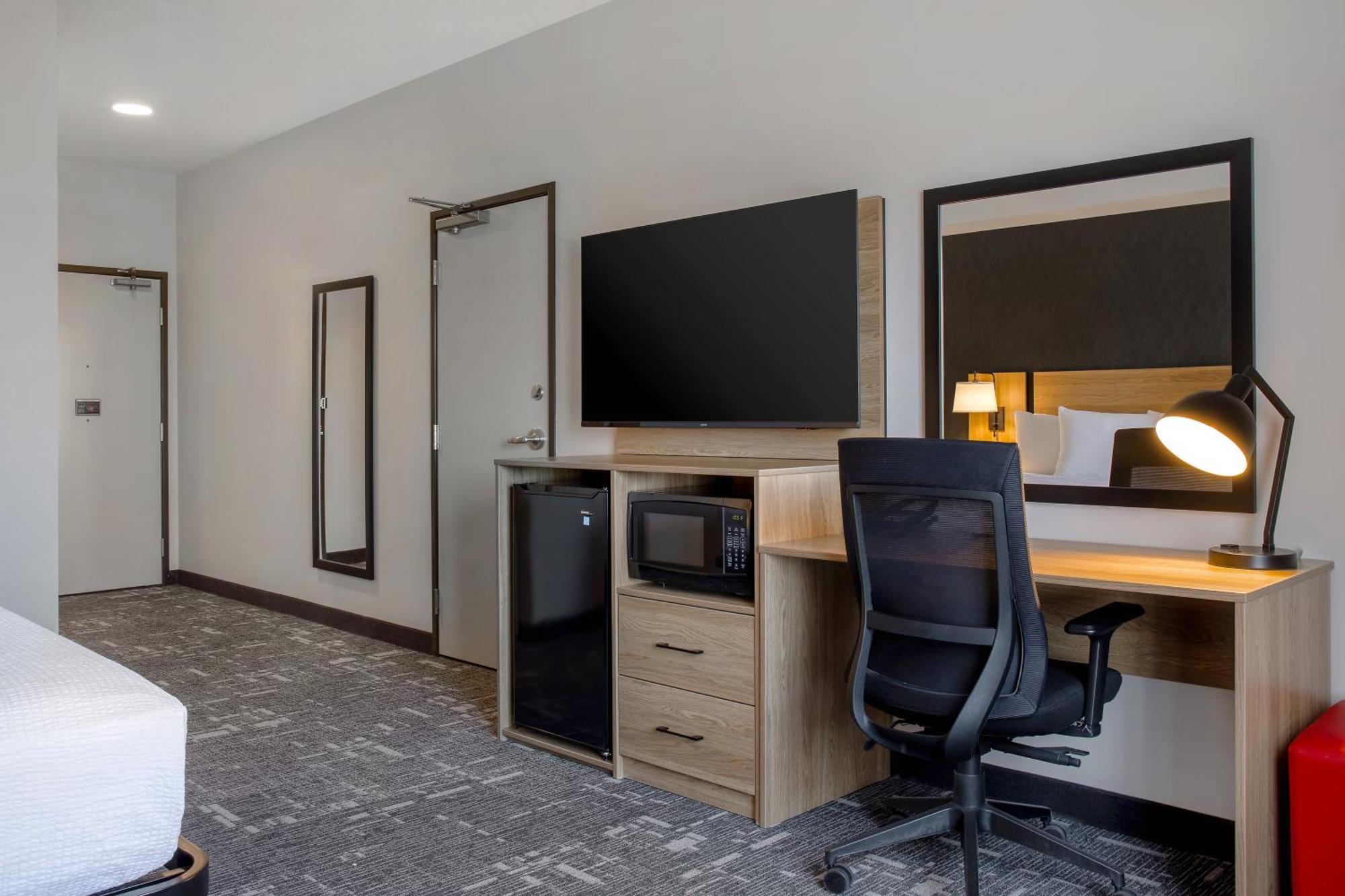 Ramada By Wyndham Cochrane Hotel Luaran gambar