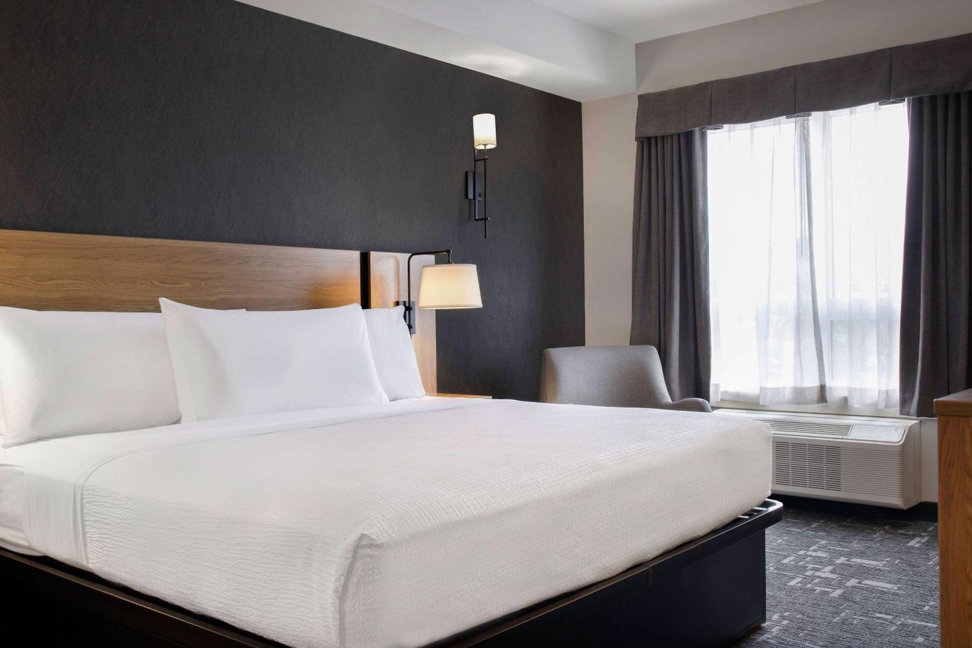 Ramada By Wyndham Cochrane Hotel Luaran gambar