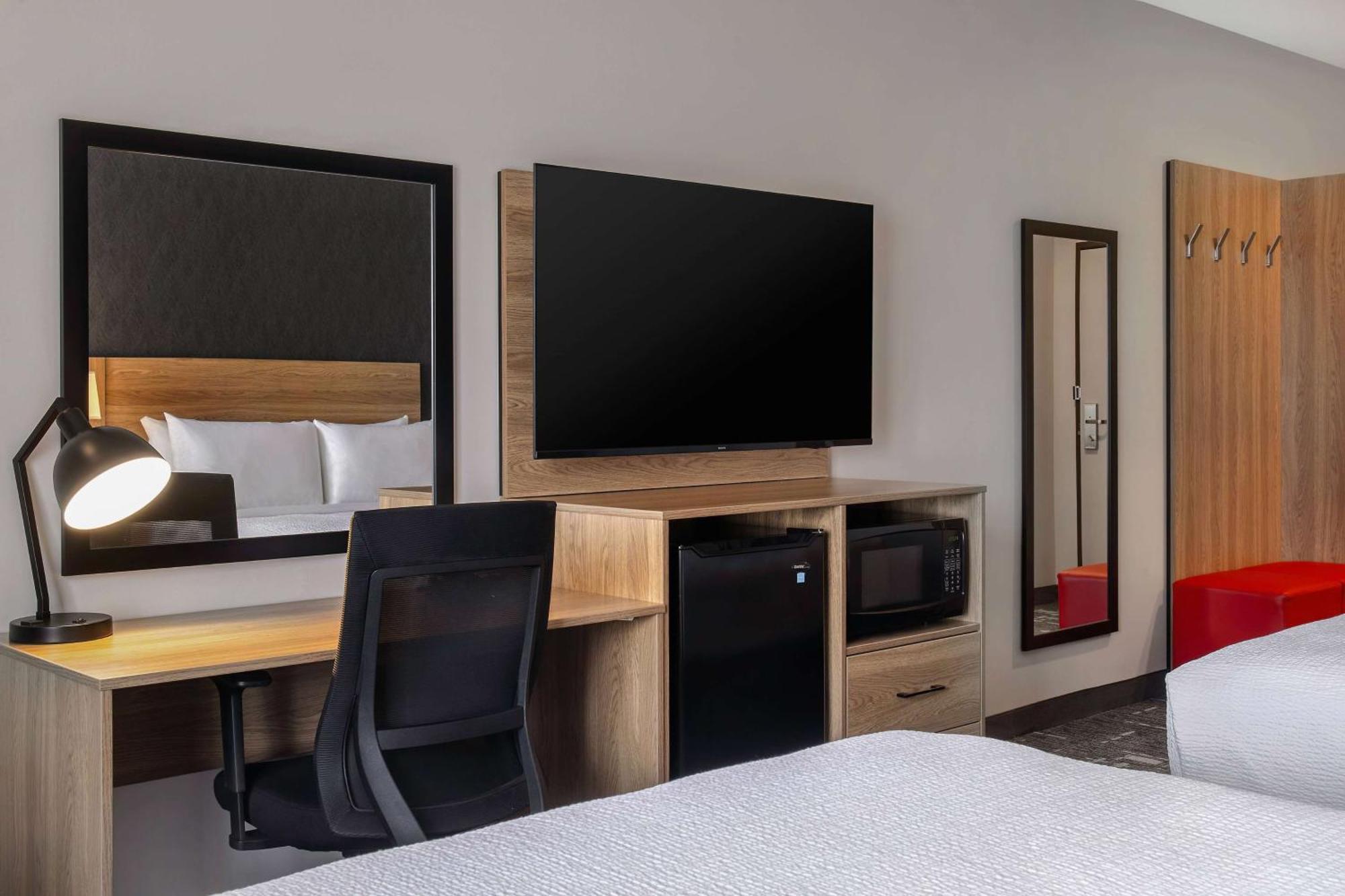 Ramada By Wyndham Cochrane Hotel Luaran gambar