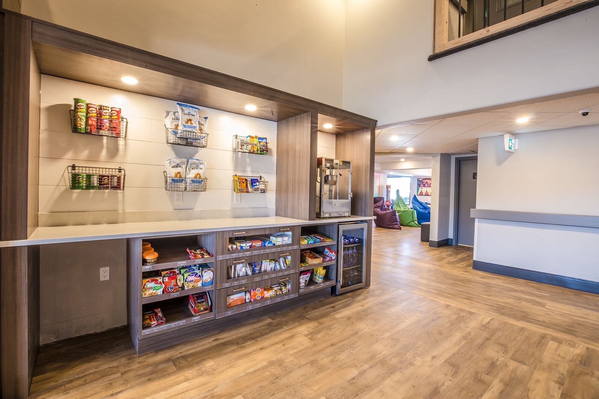 Ramada By Wyndham Cochrane Hotel Luaran gambar